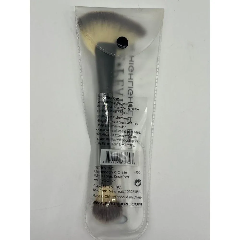 Eve Pearl Brush #204 - MicroSilk Dual Fan Highlighter Brush